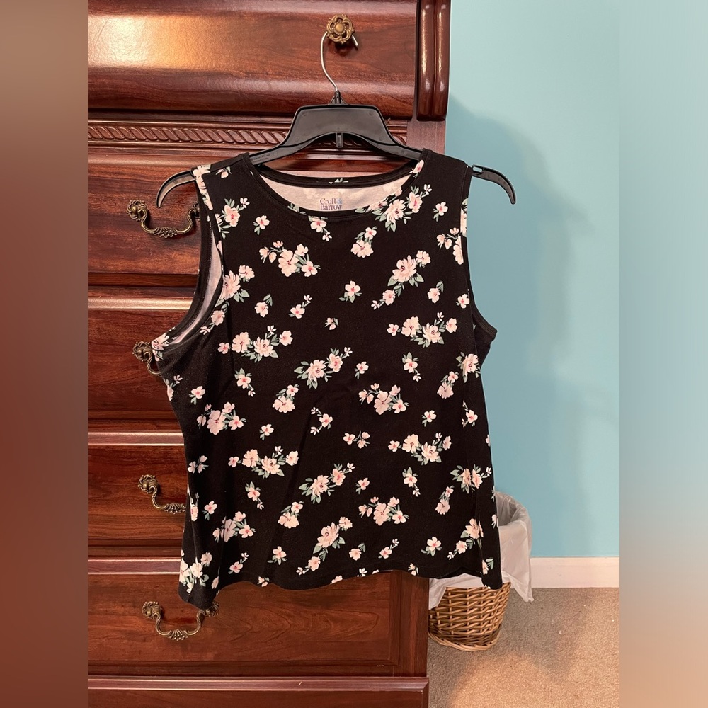 Black Floral Tank Top